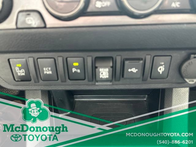 Used 2021 Toyota Tacoma TRD Sport w/ Technology Package AWD/4WD image 14