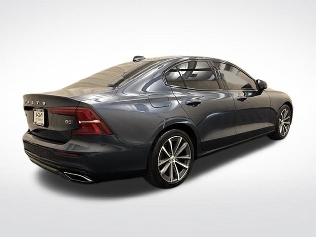 Used 2022 Volvo S60 B5 Momentum w/ Premium Package AWD/4WD image 5