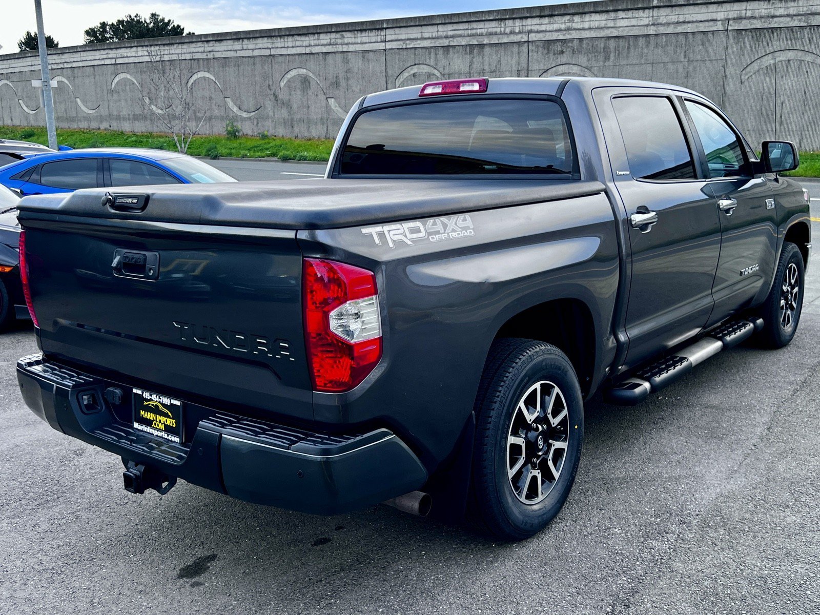 Used 2018 Toyota Tundra Limited w/ Limited Premium Package AWD/4WD image 6