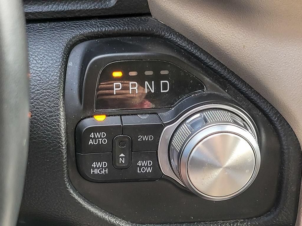 Used 2022 RAM 1500 Laramie AWD/4WD image 16