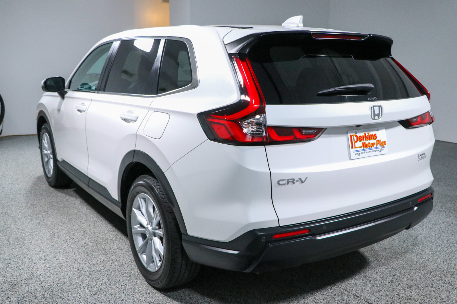 Used 2024 Honda CR-V EX-L image 9