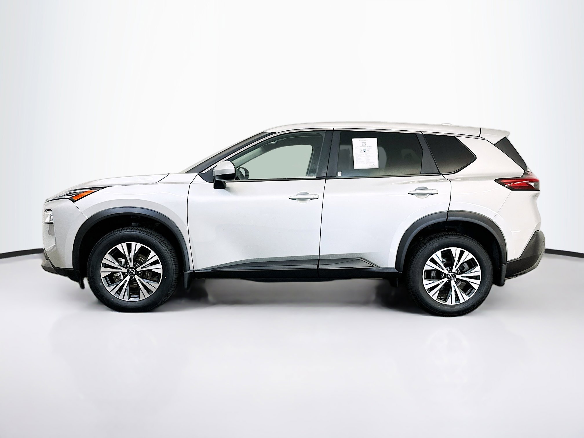 Used 2023 Nissan Rogue SV AWD/4WD image 4