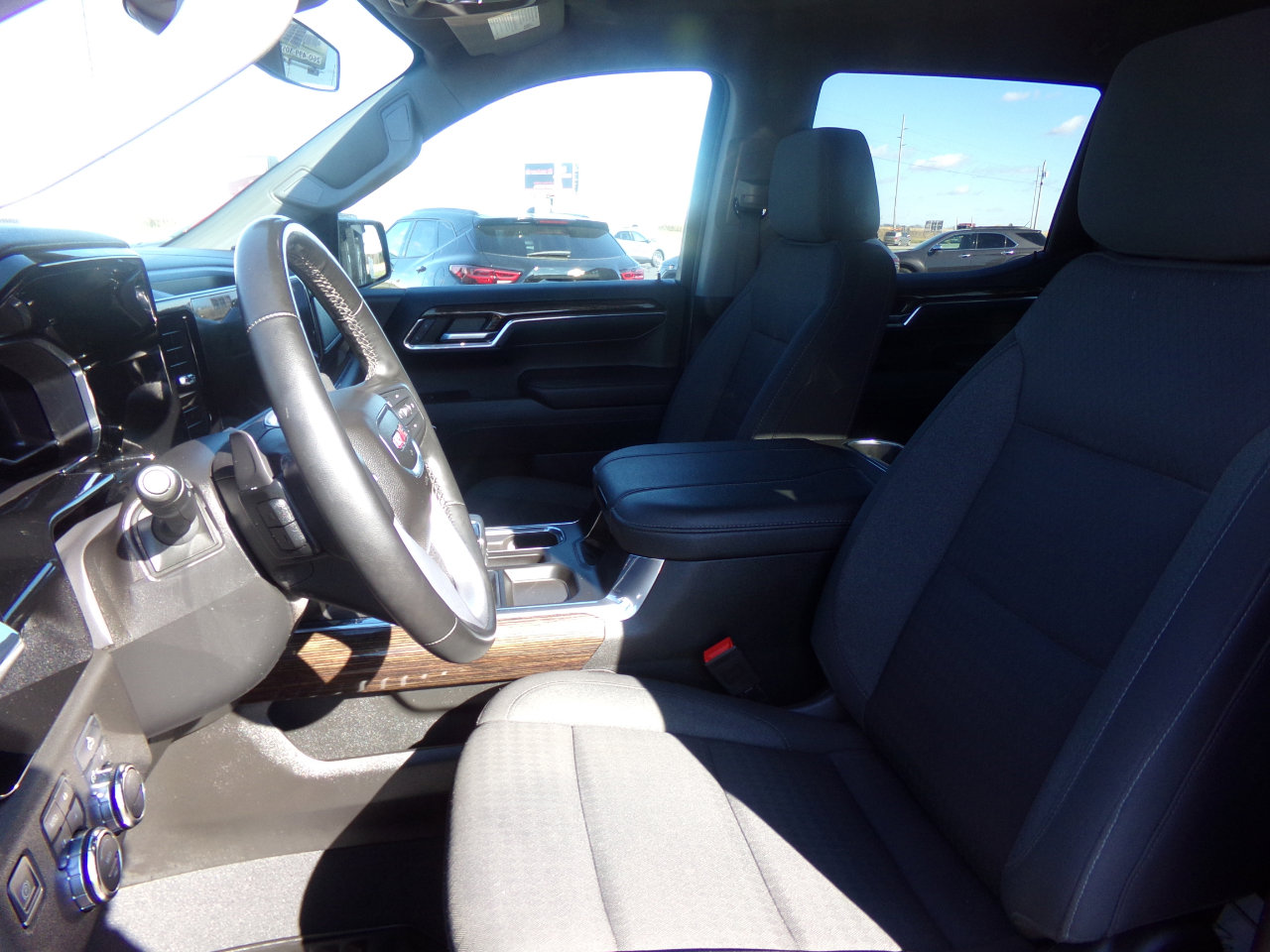 Used 2023 GMC Sierra 1500 Elevation w/ Preferred Package image 29