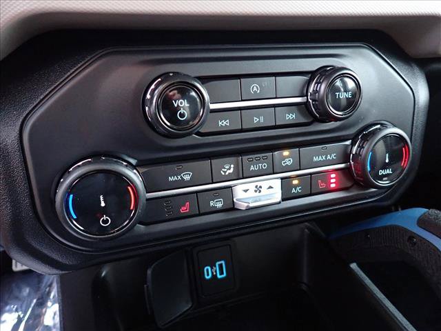 Used 2022 Ford Bronco Wildtrak AWD/4WD image 19