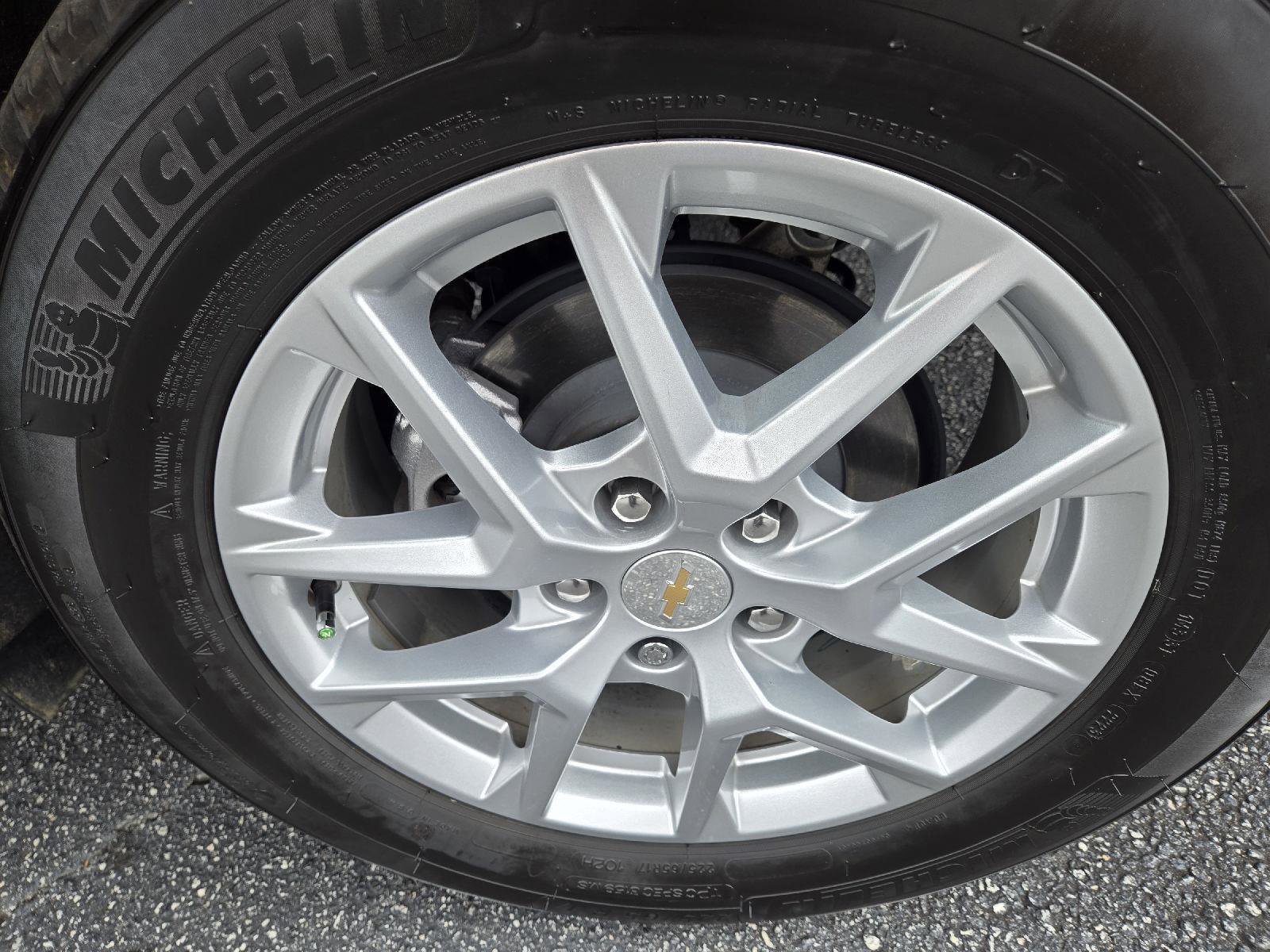 Used 2024 Chevrolet Equinox LS image 12