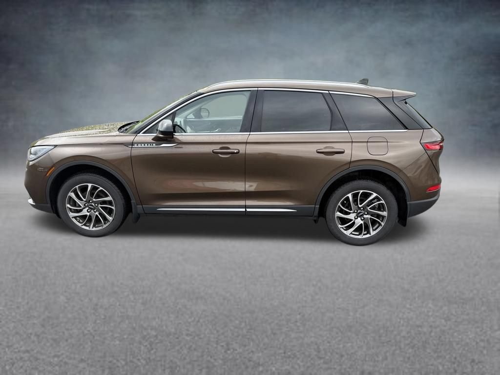 Used 2022 Lincoln Corsair AWD w/ Equipment Group 101A image 2