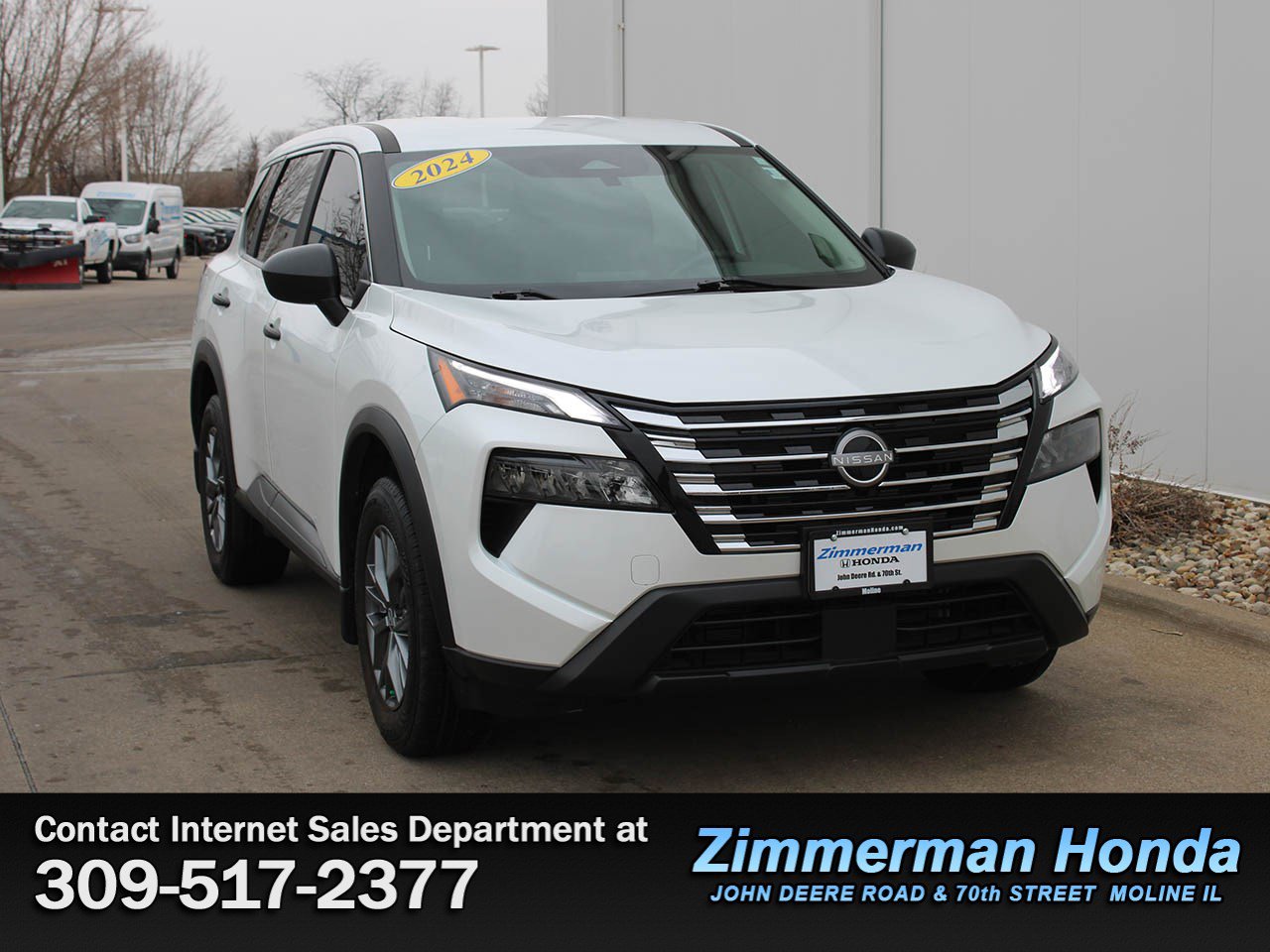 Used 2024 Nissan Rogue S image 3