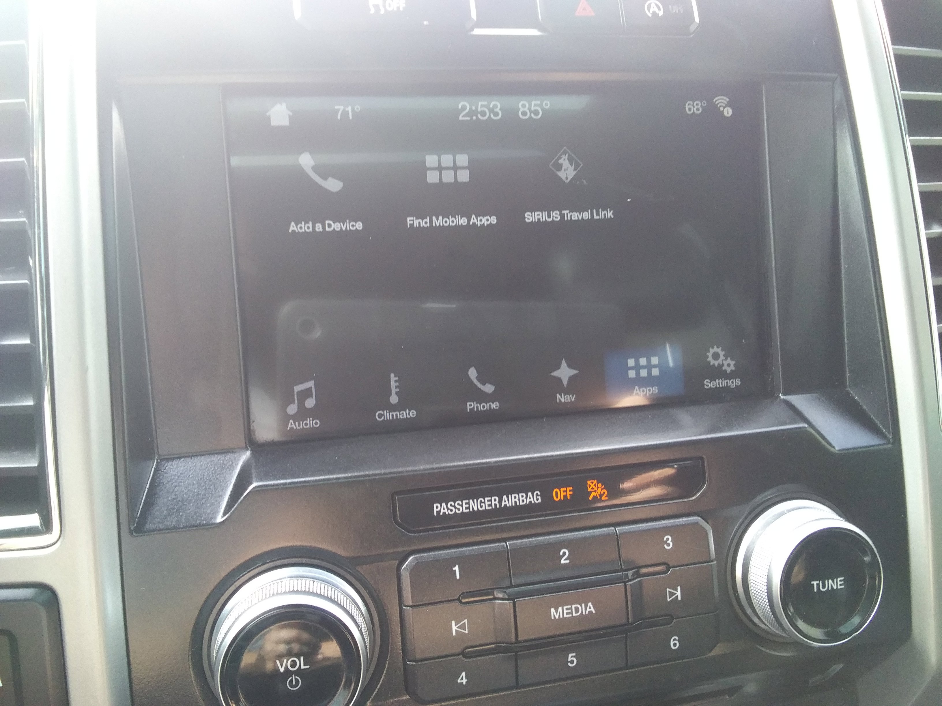Used 2017 Ford F150 Lariat w/ Equipment Group 502A Luxury AWD/4WD image 27