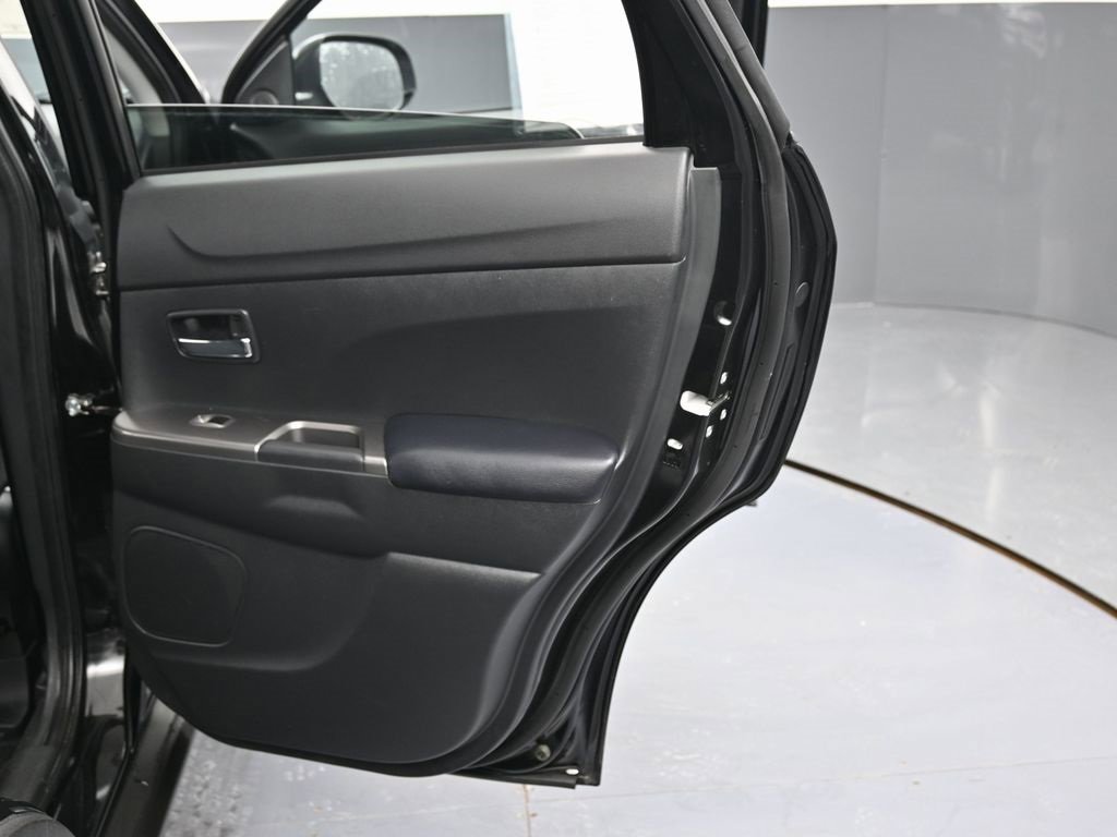 Used 2024 Mitsubishi Outlander Sport SE image 35