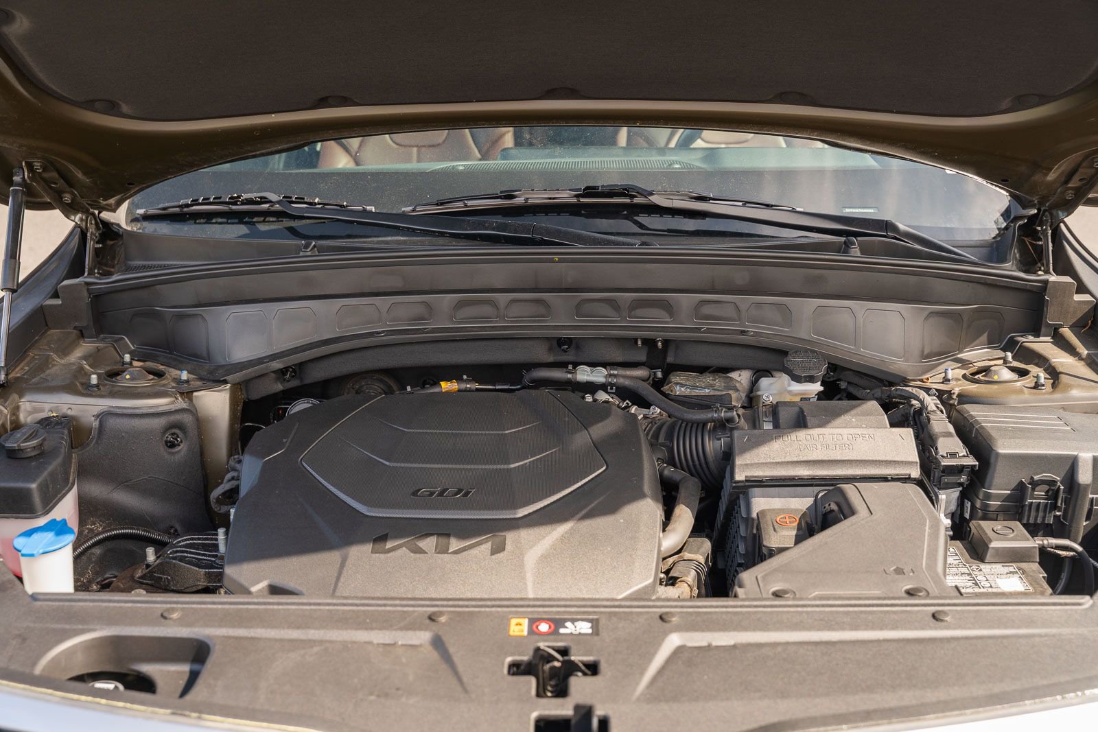 Used 2024 Kia Telluride EX w/ EX Captain's Chair Package image 24