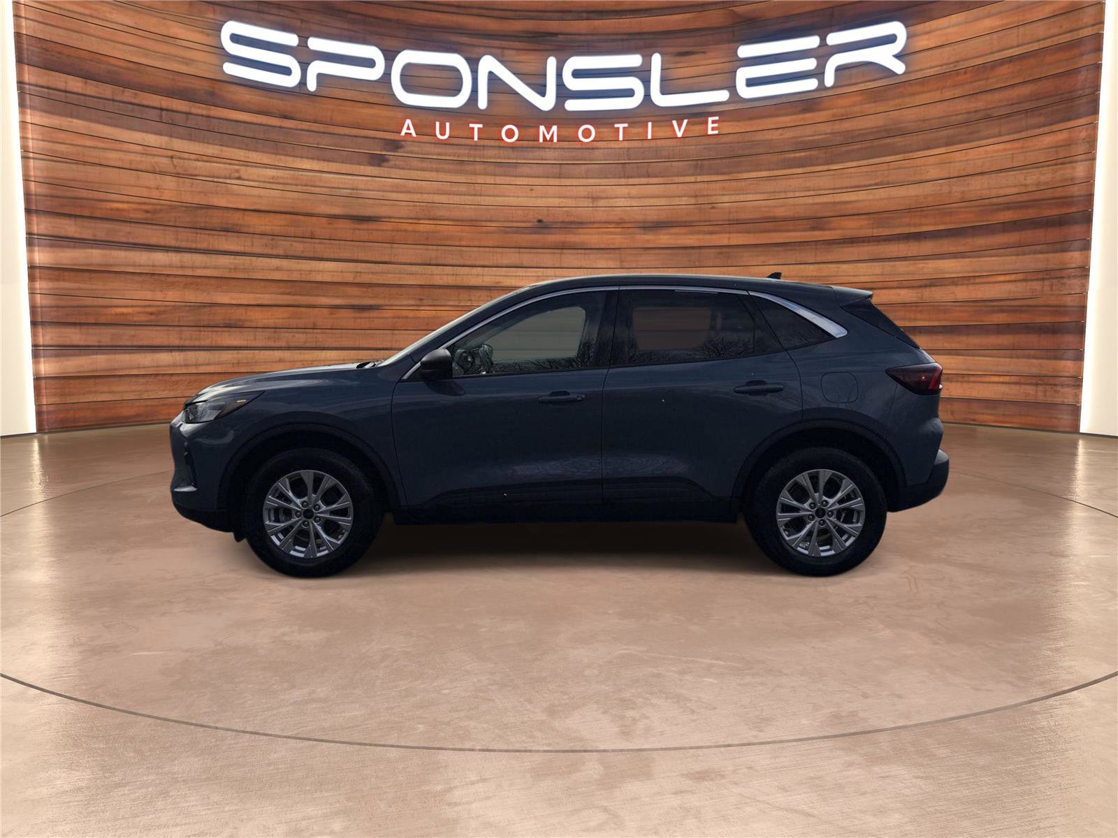 Used 2024 Ford Escape Active w/ Tech Pack #1 image 2