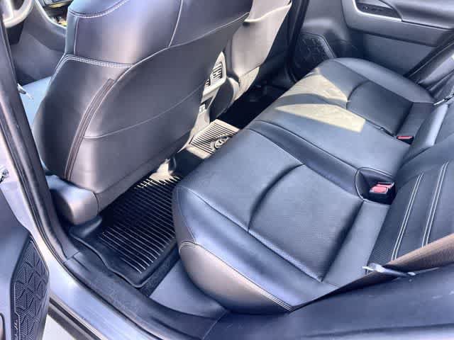 Used 2020 Toyota RAV4 Limited AWD/4WD image 33