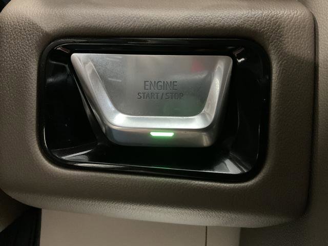 Used 2025 GMC Yukon XL Denali w/ Denali Reserve Package AWD/4WD image 23