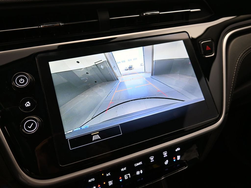 Used 2022 Chevrolet Bolt EUV LT w/ Convenience Package image 27