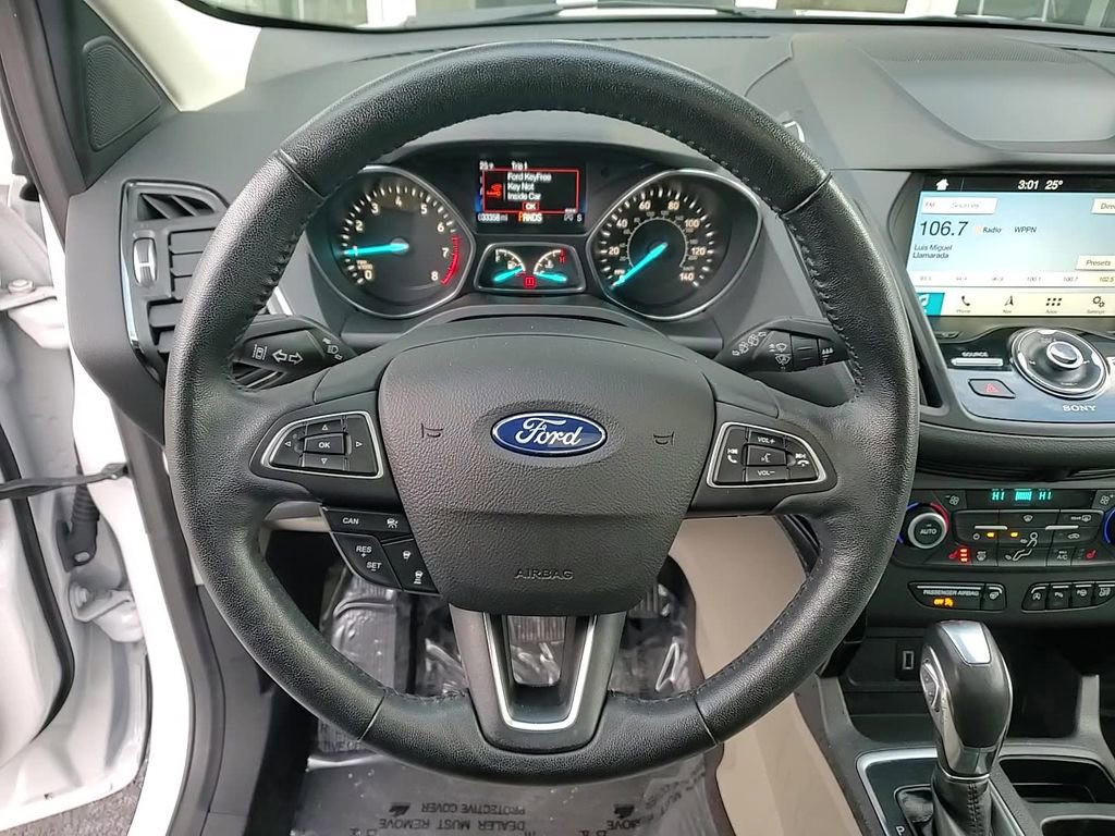 Used 2019 Ford Escape Titanium image 15