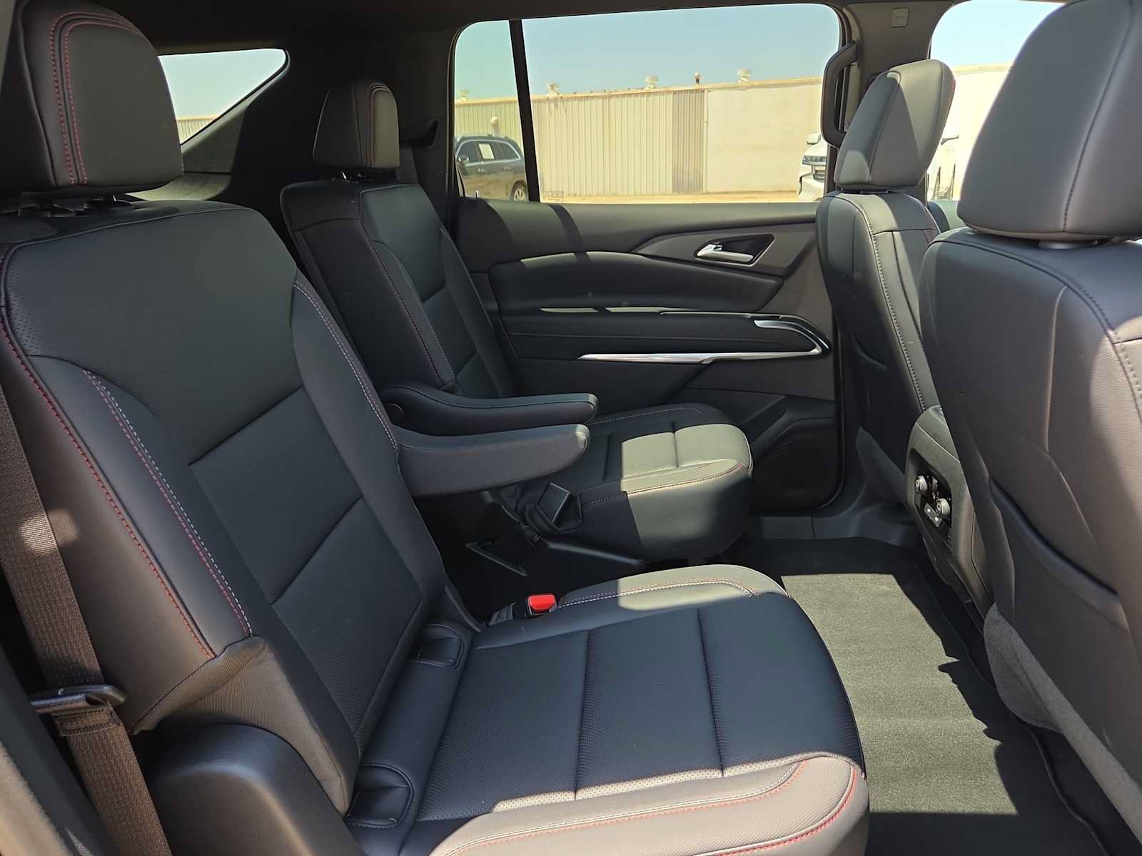 Used 2026 Chevrolet Traverse Z71 AWD/4WD image 17