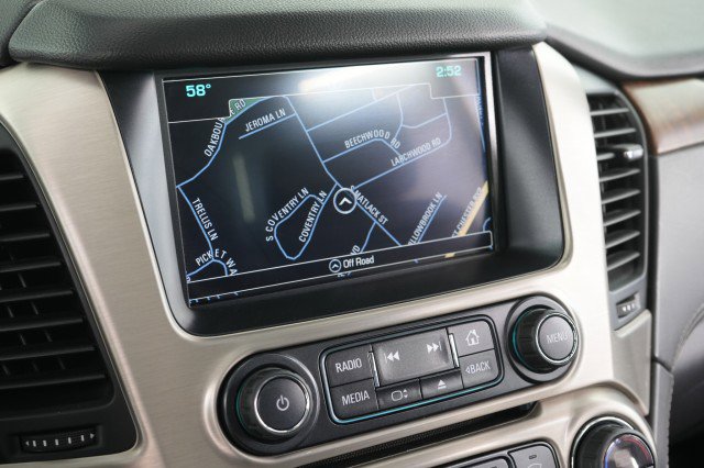 Used 2020 GMC Yukon Denali w/ Denali Premium Package image 49