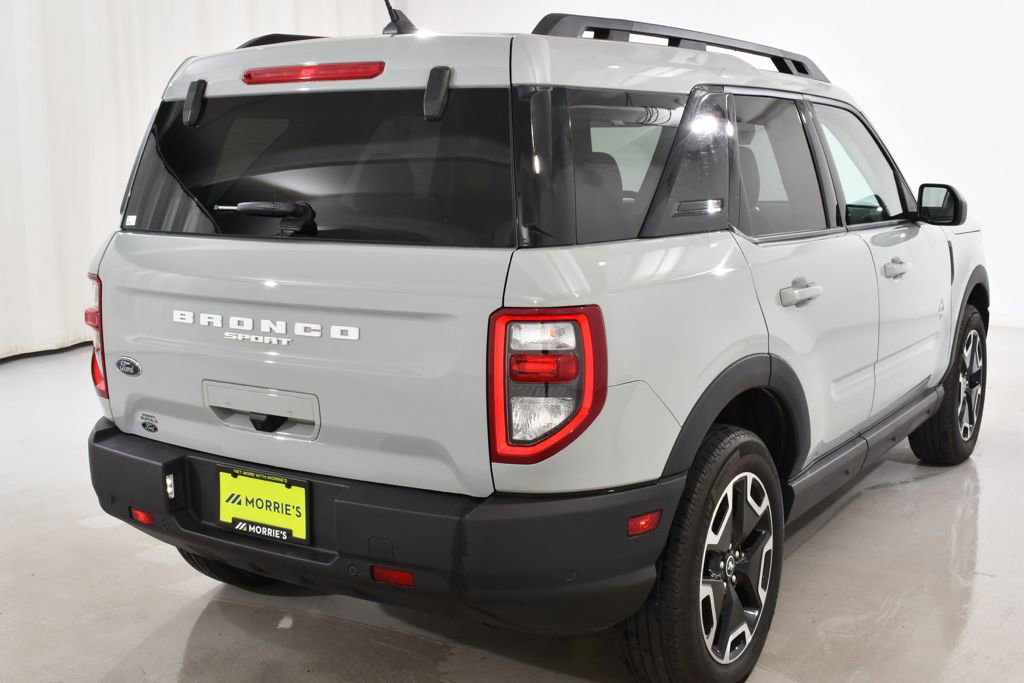 Used 2023 Ford Bronco Sport Outer Banks w/ Tech Package AWD/4WD image 12