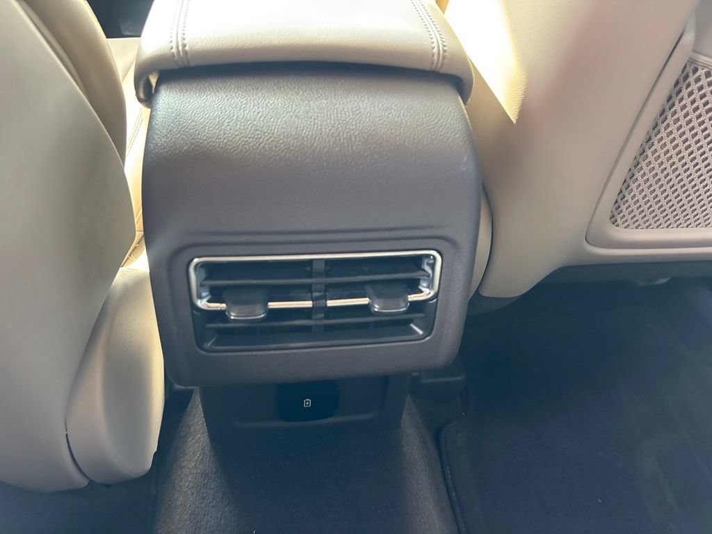 Used 2023 Lincoln Corsair FWD image 15