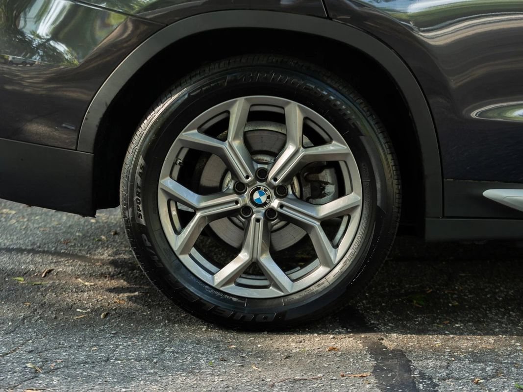 Used 2021 BMW X3 xDrive30i w/ Convenience Package AWD/4WD image 13