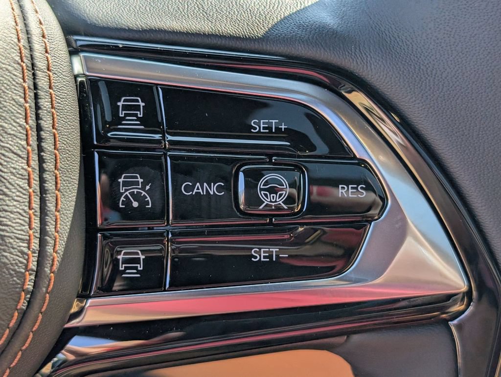 New 2026 Jeep Grand Cherokee Summit w/ Adv Protech Group IV AWD/4WD image 16