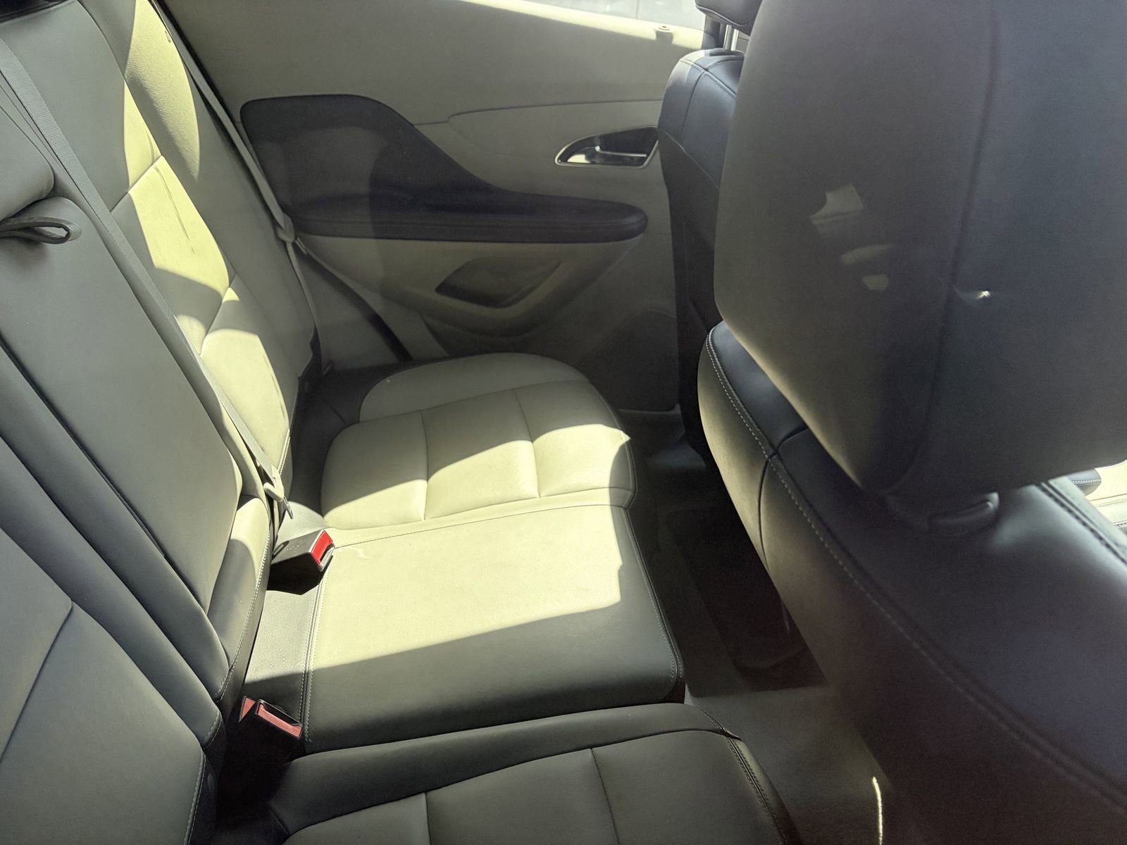 Used 2013 Buick Encore Leather FWD image 10