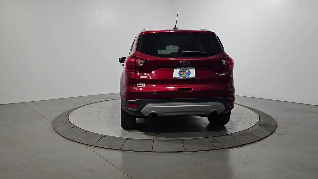 Used 2019 Ford Escape Titanium image 4