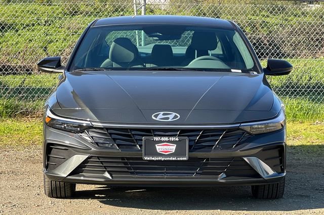New 2026 Hyundai Elantra Sport FWD image 3