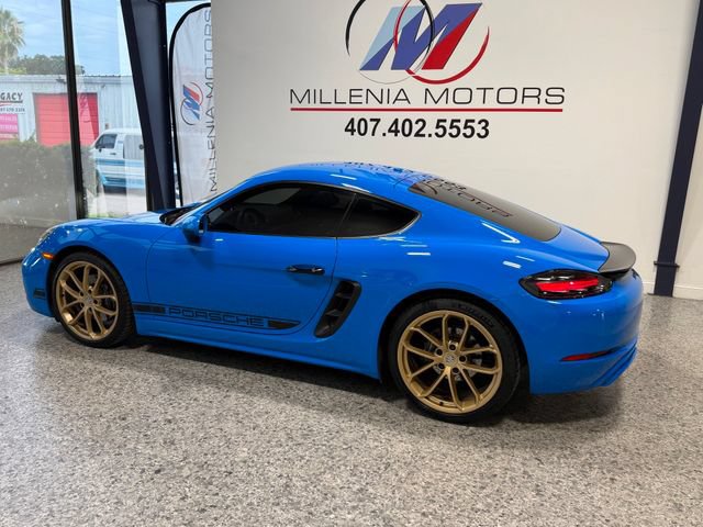 Used 2024 Porsche 718 Cayman RWD image 2