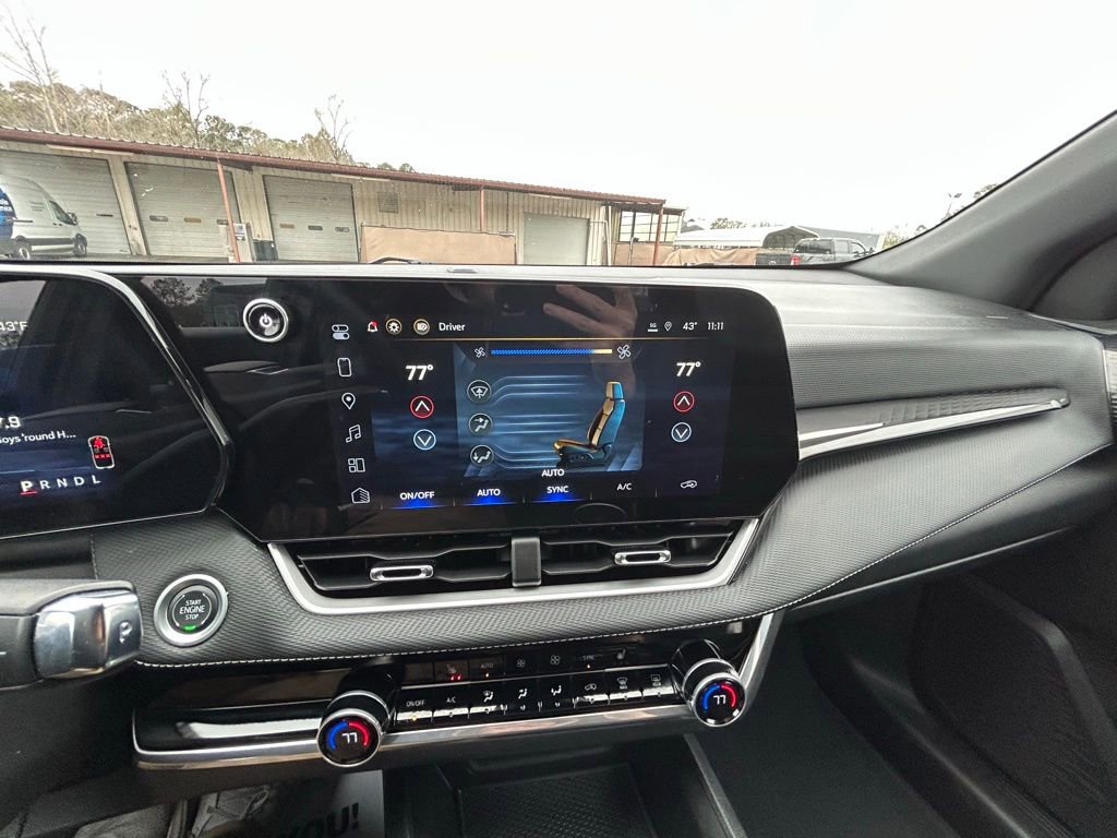 Used 2025 Chevrolet Equinox LT w/ Convenience Package II image 37