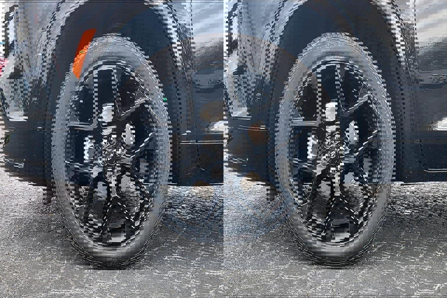 Used 2024 Chevrolet Traverse RS image 9