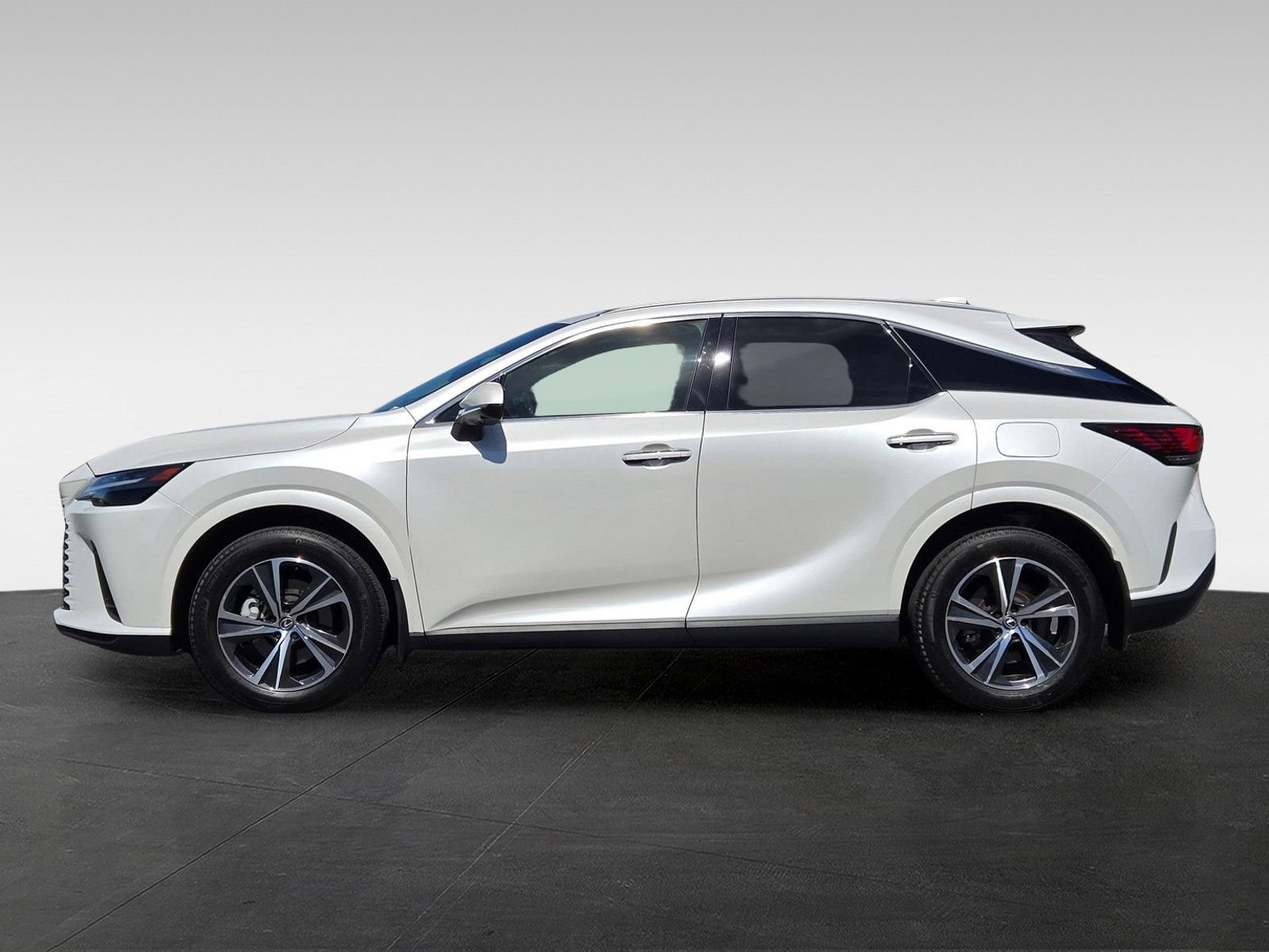 Used 2024 Lexus RX 350 Premium w/ Convenience Package FWD image 7