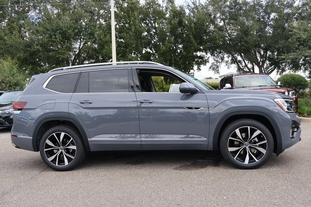 New 2026 Volkswagen Atlas SEL Premium R-Line image 8