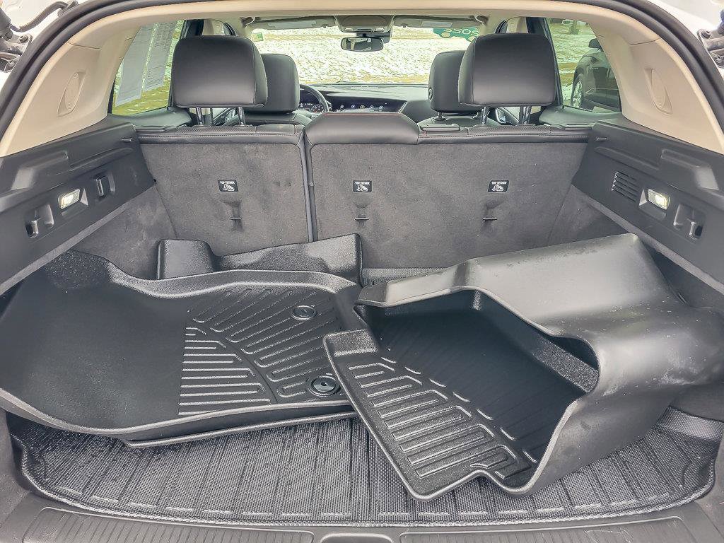 Certified 2022 Buick Envision Essence w/ Sport Touring Package image 25