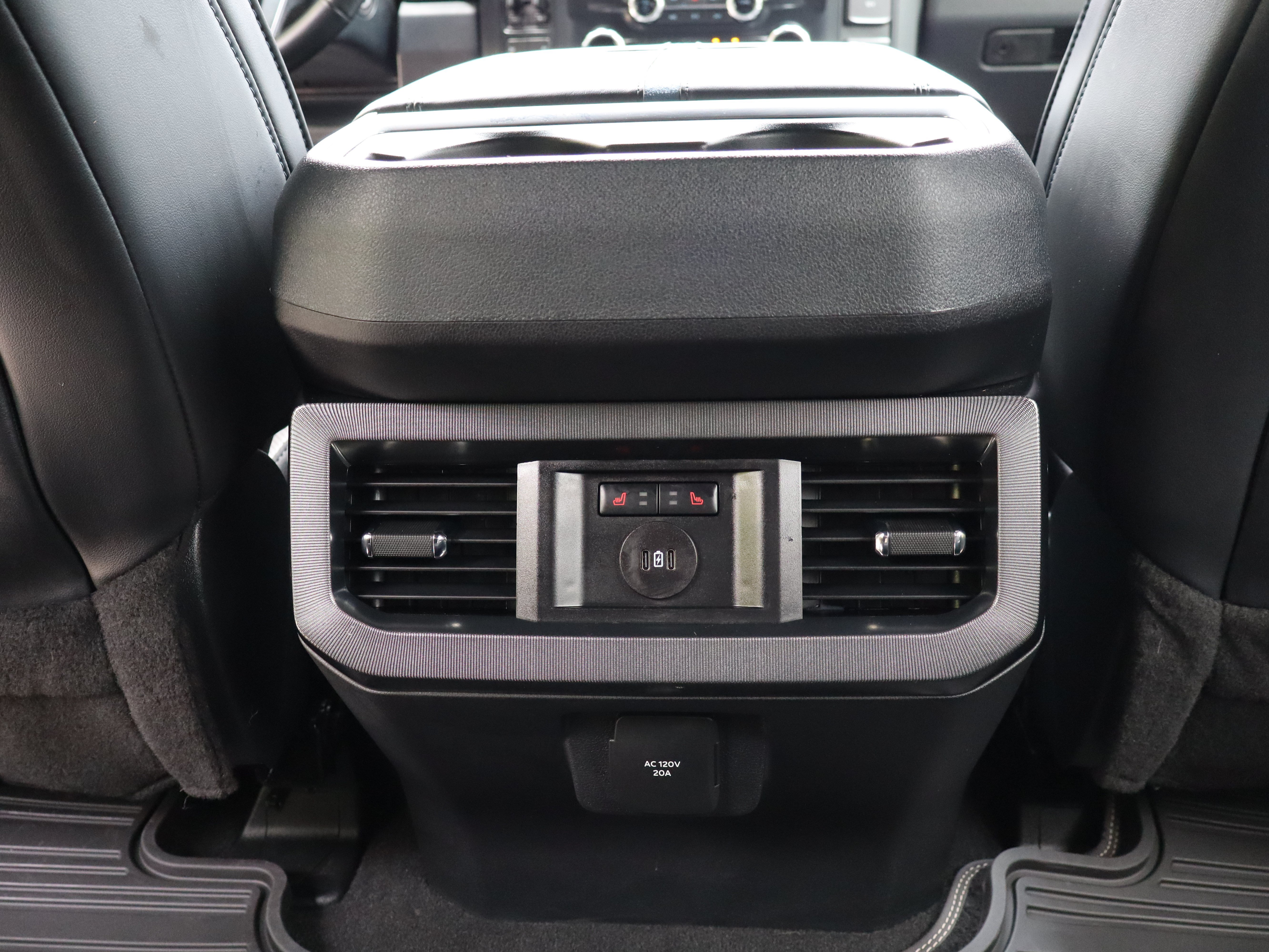 Used 2025 Ford F450 Platinum w/ FX4 Off-Road Package AWD/4WD image 50