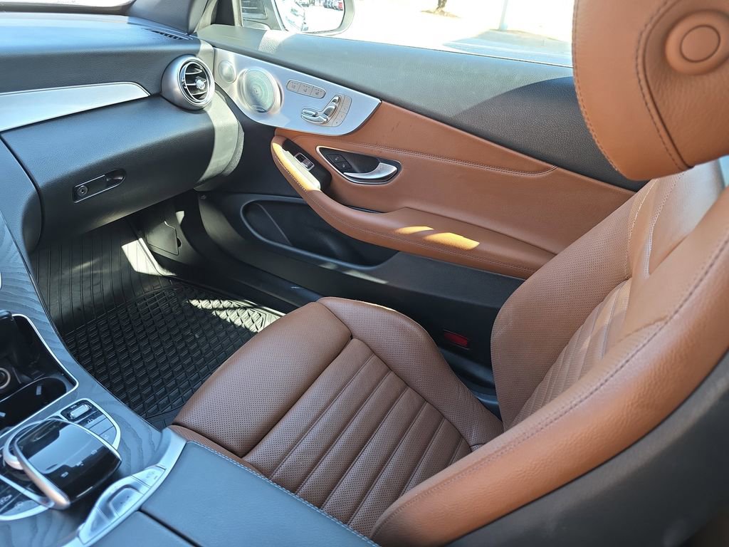 Used 2021 Mercedes-Benz C 300 C 300 image 17