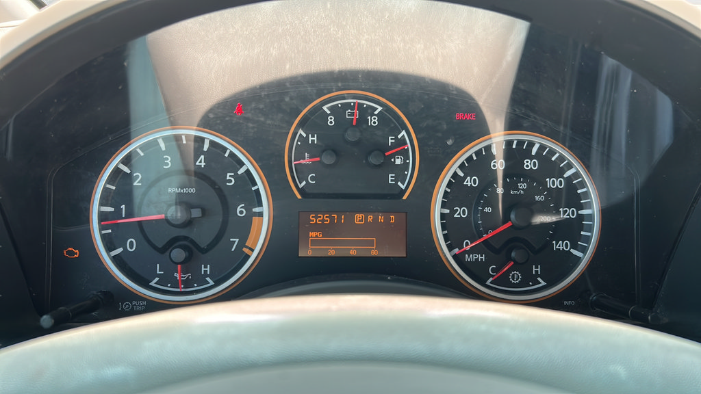 Used 2015 Nissan Titan SV w/ SV Value Truck Package RWD image 25