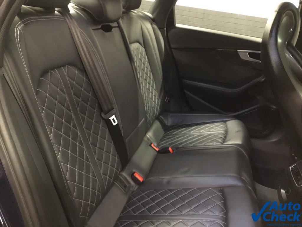 Used 2018 Audi S4 Prestige w/ Prestige Package image 30