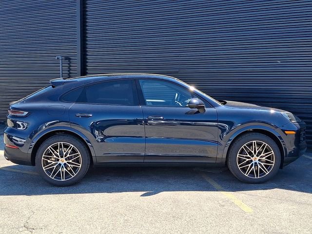 New 2026 Porsche Cayenne Coupe AWD/4WD image 8