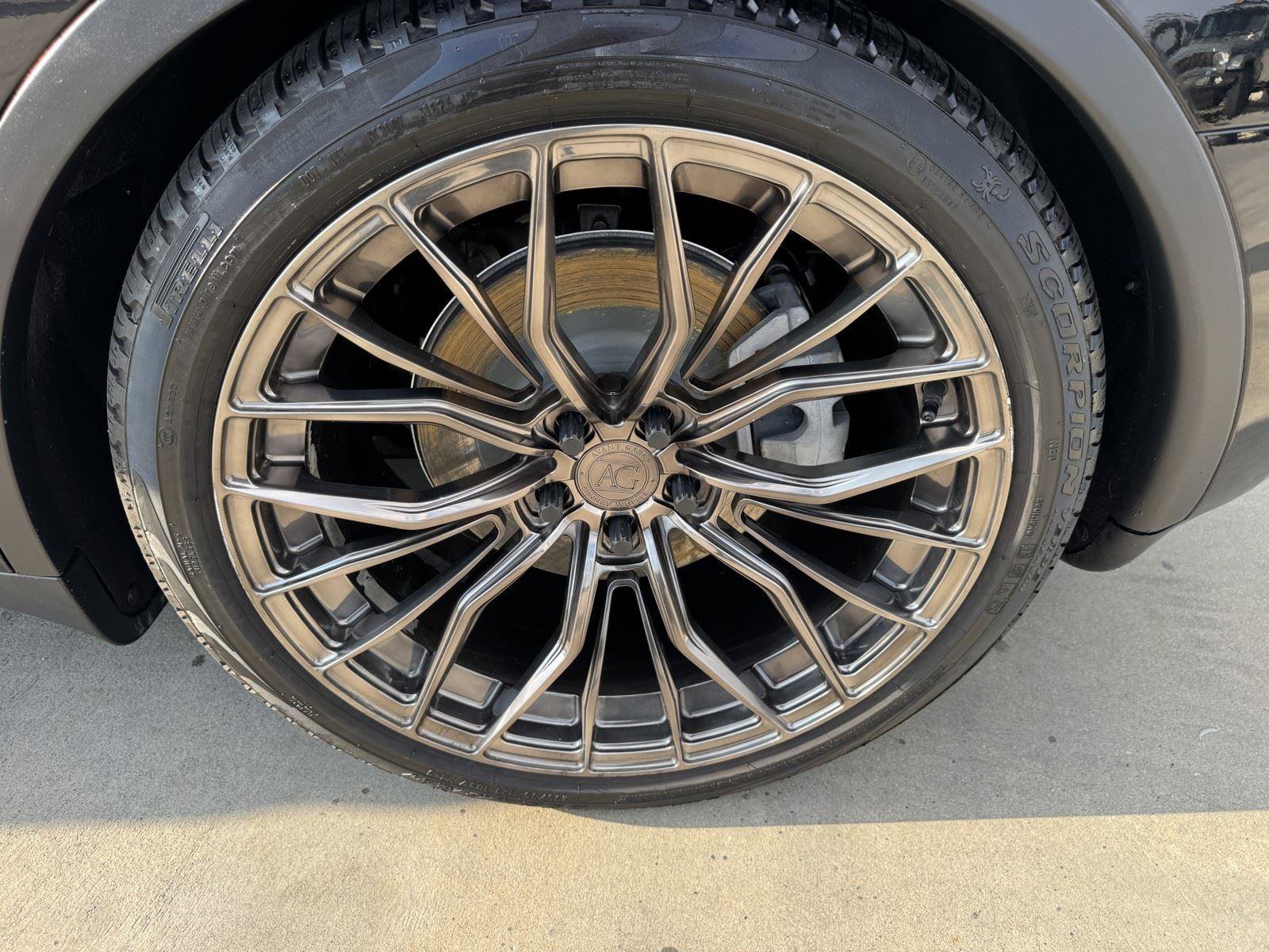 Used 2021 Tesla Model Y Long Range image 12