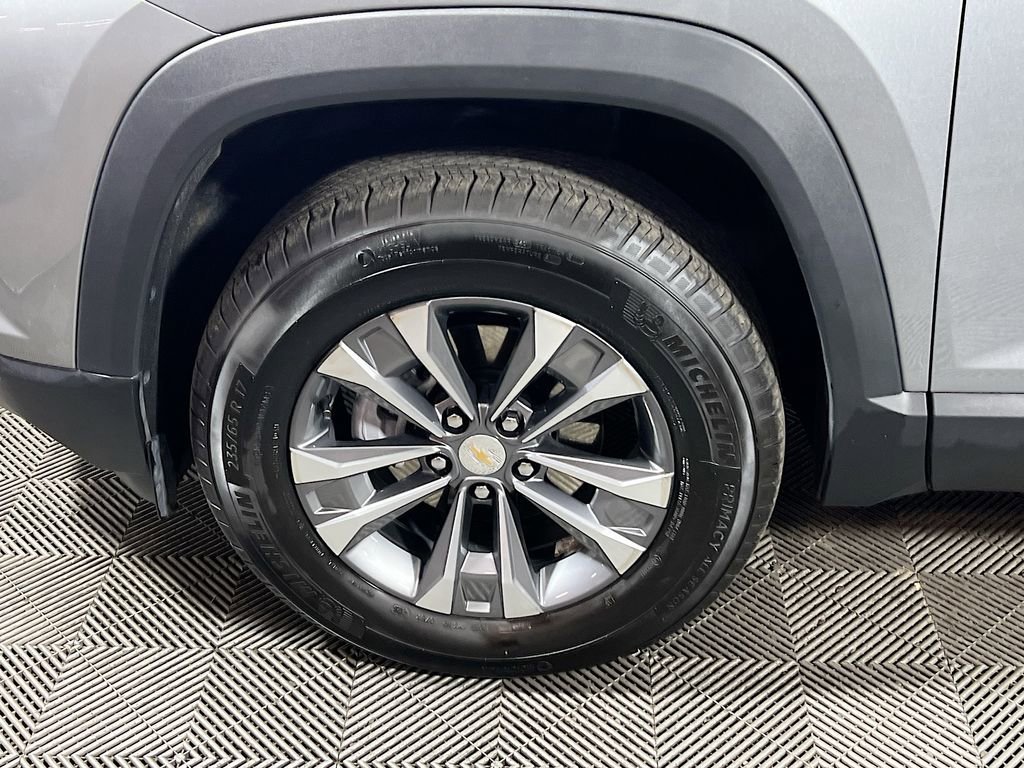 Used 2026 Chevrolet Equinox LT AWD/4WD image 27