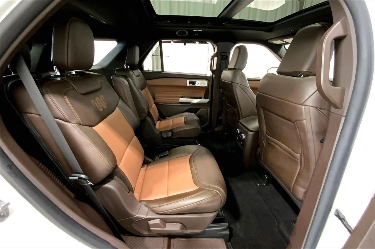 Used 2021 Ford Explorer King Ranch w/ Premium Technology Package AWD/4WD image 20