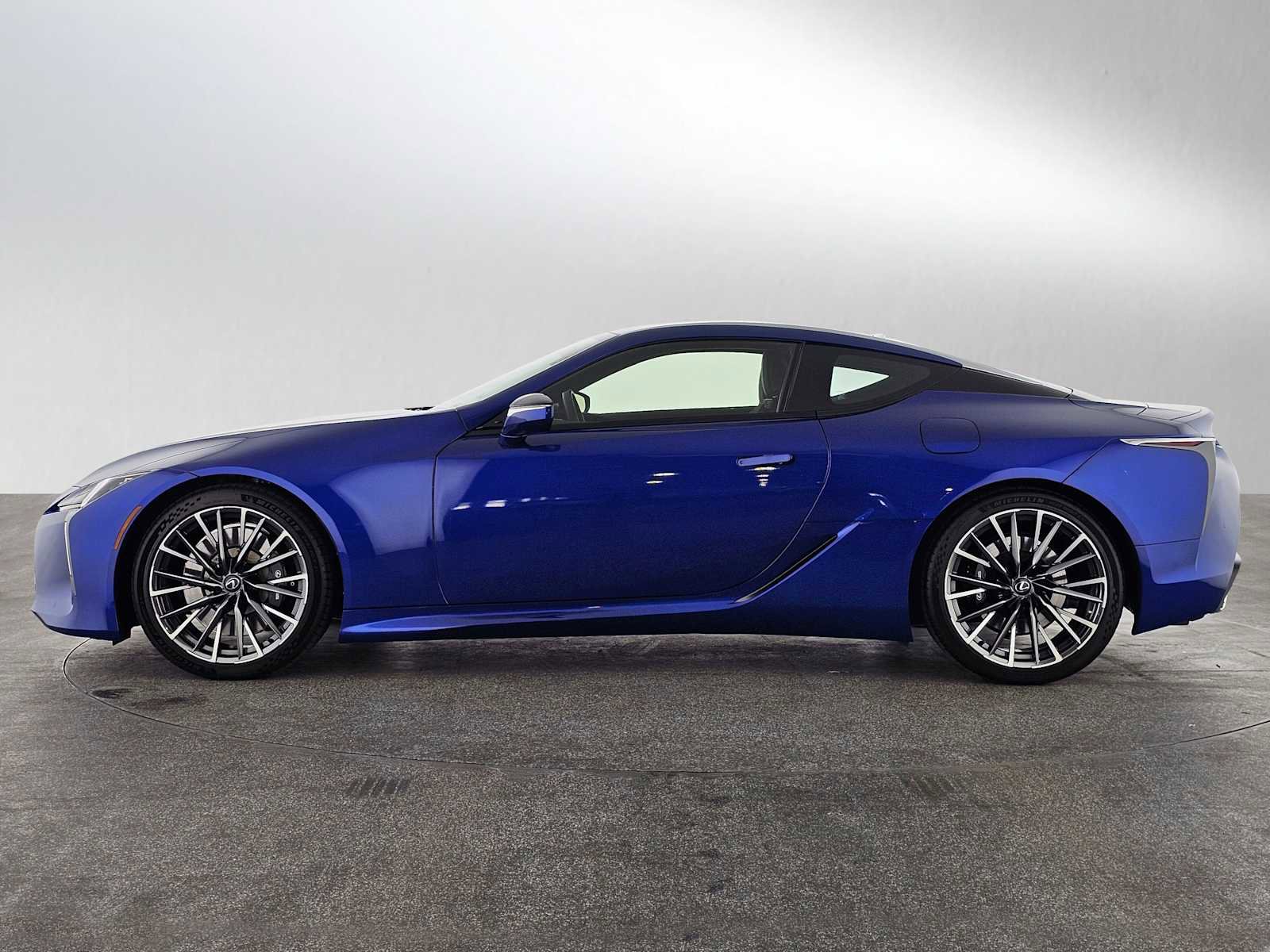 Used 2025 Lexus LC 500 Coupe w/ Performance Package image 6