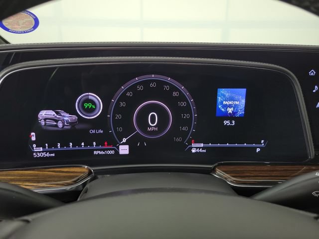 Used 2021 Cadillac Escalade ESV Premium Luxury w/ Performance Package RWD image 31