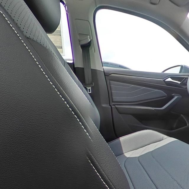 New 2025 Volkswagen Jetta SEL image 29