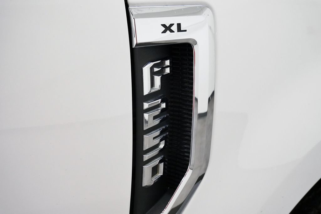 Used 2020 Ford F250 XL w/ Power Equipment Group AWD/4WD image 9