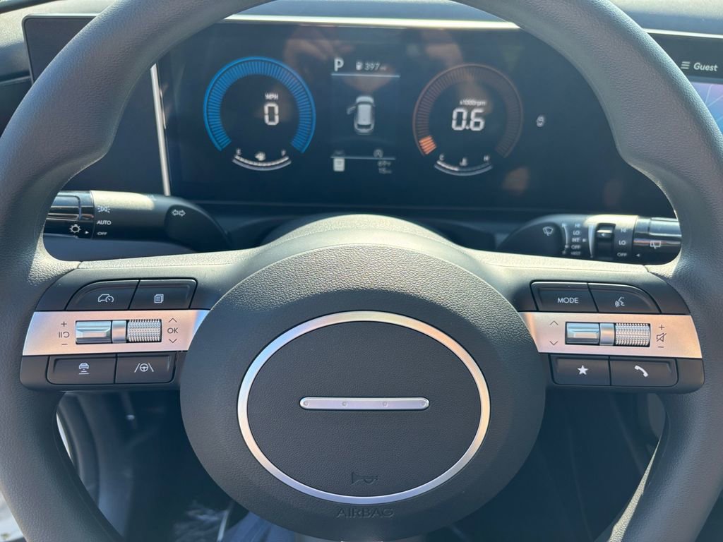 New 2025 Hyundai Tucson SE image 25