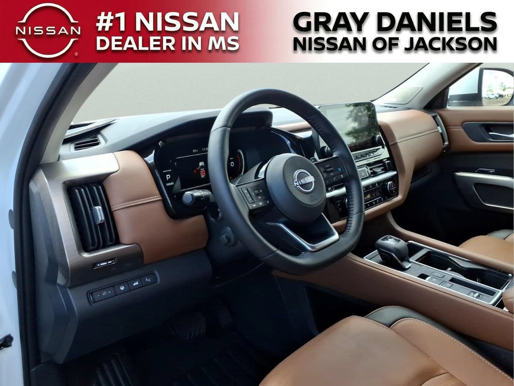 Certified 2025 Nissan Pathfinder Platinum w/ Cargo Package FWD image 12