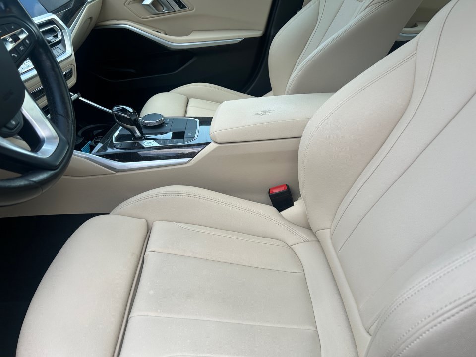 Used 2021 BMW 330i xDrive Sedan AWD/4WD image 9