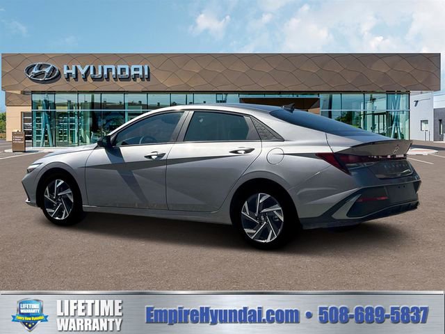 New 2025 Hyundai Elantra Sport FWD image 4